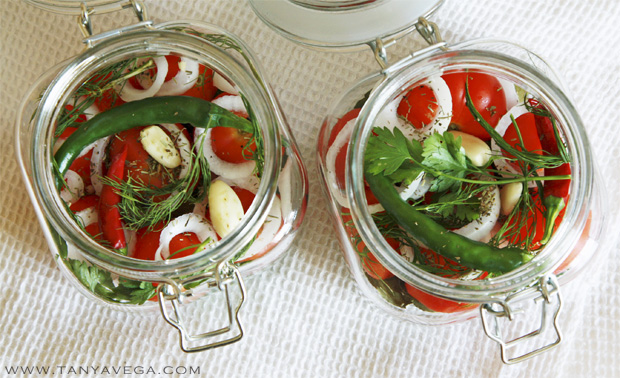 Marinated-pickled-tomatoes-marinovannye-pomidory-Tanya-Vega-5.jpg