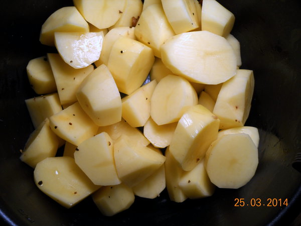 Картошка тушёная с мясом в сметанном соусе 043.JPG